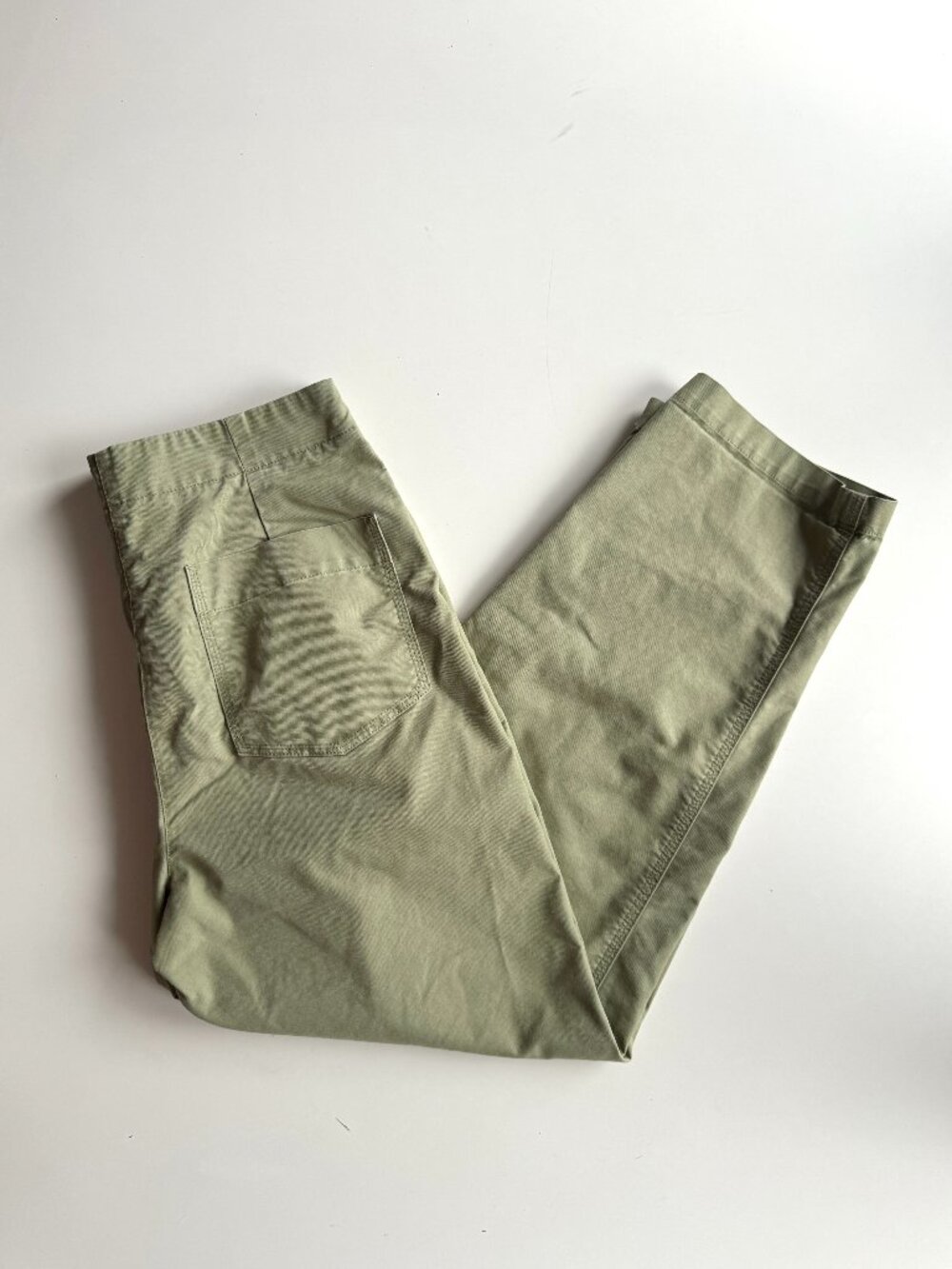 Aritzia WILFRED FREE Day Off Green Cotton Twill Chino Barrel Leg Pants, Size 10